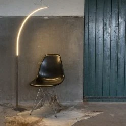 QAZQA Moderne Stehleuchte Stahl inkl. LED und 3-Stufen-Dimmer - Stylish