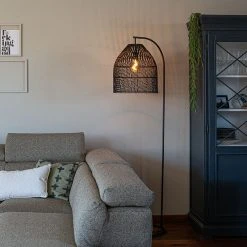 QAZQA Ländliche Stehlampe schwarz mit Rattan - Sam