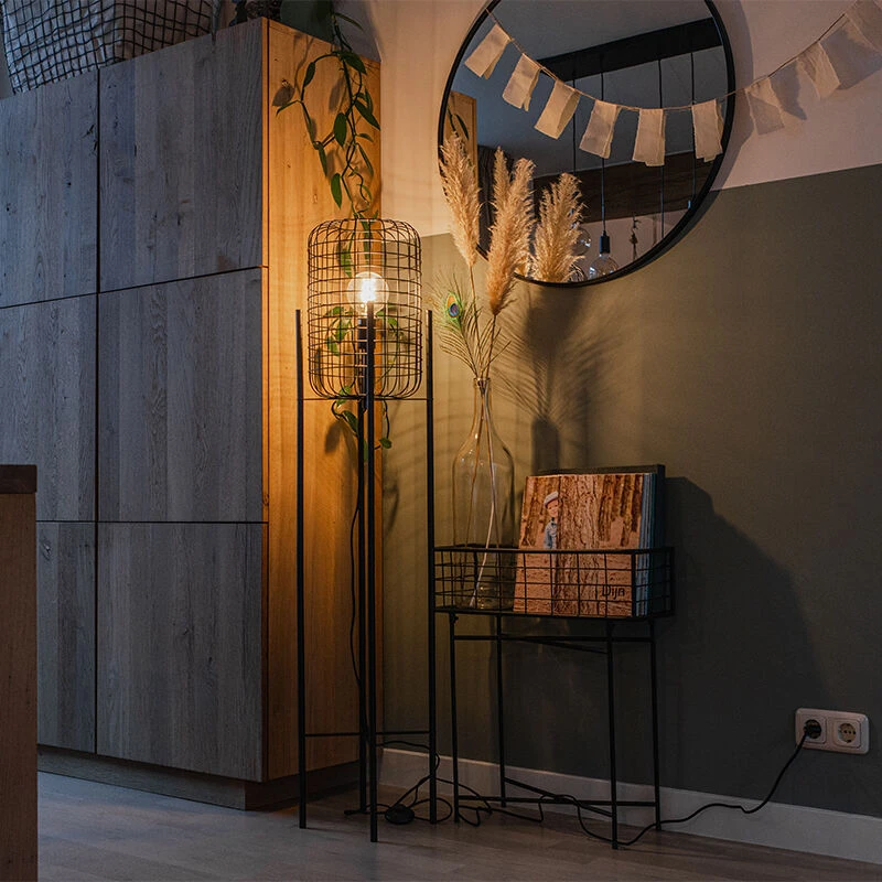 QAZQA Industrielle Stehlampe schwarz - Bliss Vefa 4 QAZQA Industrielle Stehlampe schwarz - Bliss Vefa – Bild 2